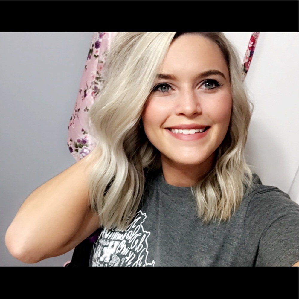 Meet your Posher, Abigail